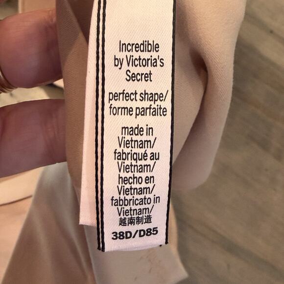 Victoria Secret bra 3pc Lot Incredible & T Shirt Push Up Full Coverage 38D NWOT - Picture 4 of 6